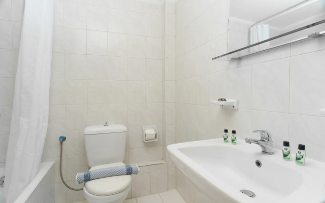 Eleana Hotel