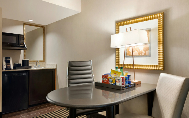 Embassy Suites by Hilton Piscataway Somerset