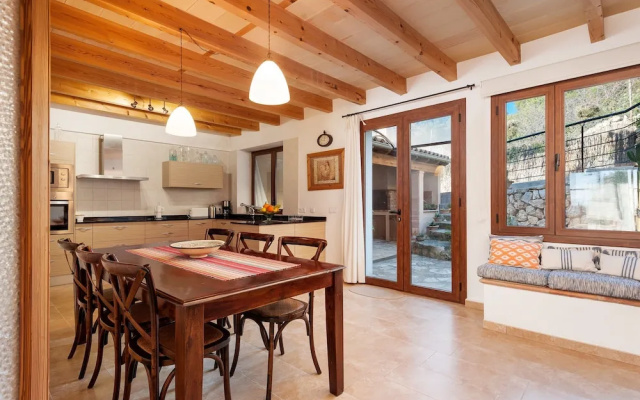 CAL TIO - Chalet With Terrace in Caimari. Free Wifi