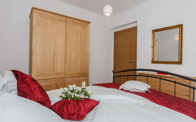 Deluxe Villa Apartment