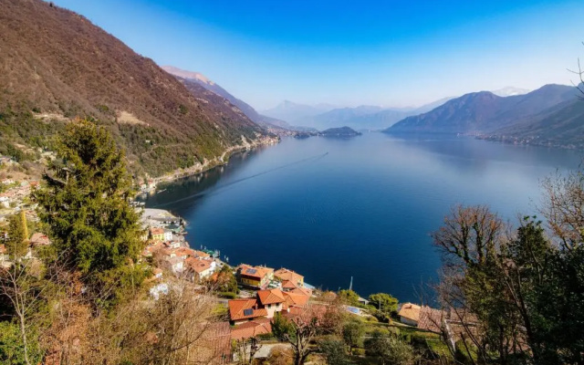 Argegno Wonderful View - by Myhomeincomo