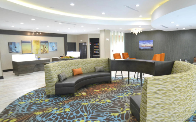 Holiday Inn Express And Suites Pasadena Houston Southeast by IHG