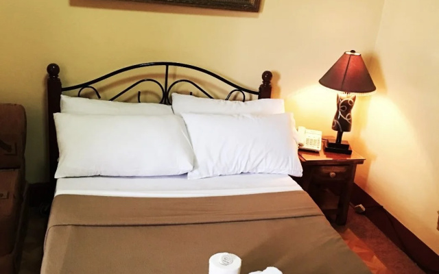 Agustina Apartments