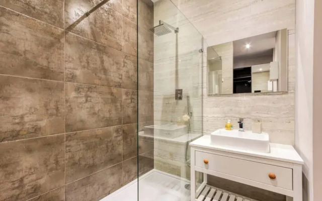 Central Msida Apartment Workspace Wi-fi A C