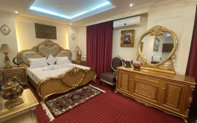 Majestic Hotel