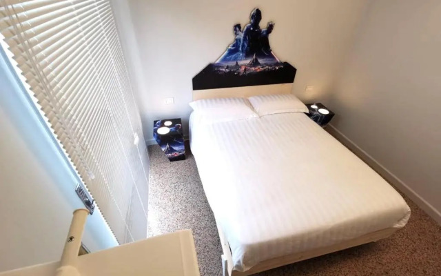 Red Carpet rooms