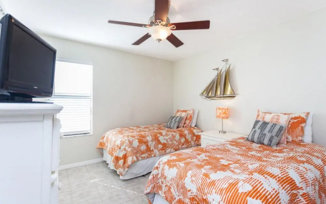 Island South by Distinctive Beach Rentals