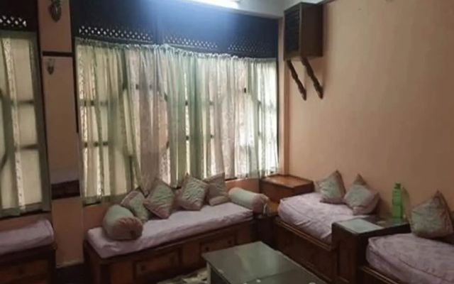 Himalayan Guest House