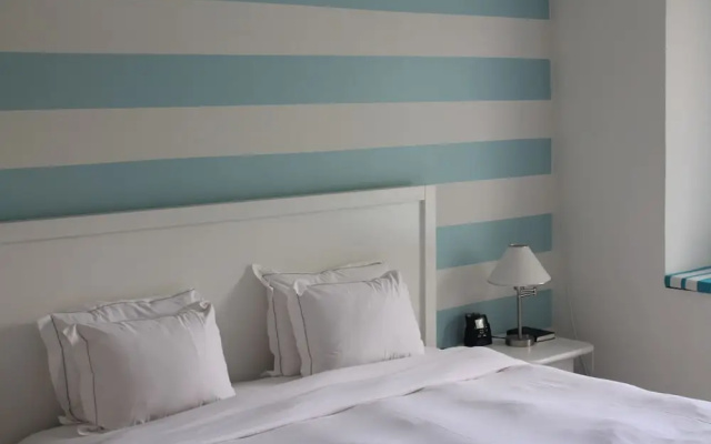 Moomba B&B Ocean Front Hostal