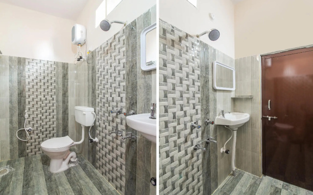 OYO 68066 Kk Residency