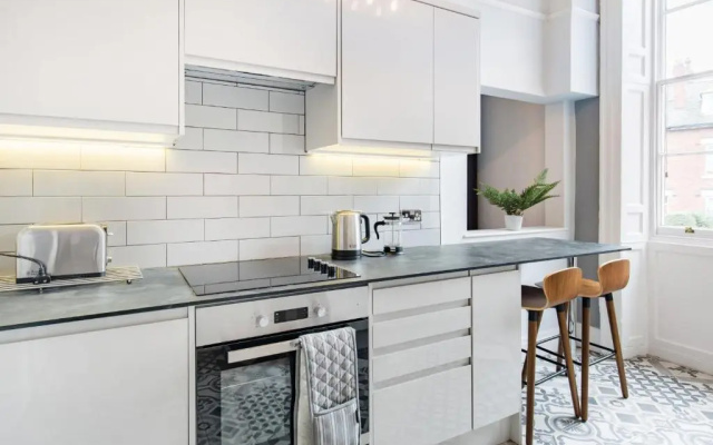 The Corson at Claremont Apartments