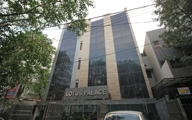 Hotel Le Grand By FabHotels
