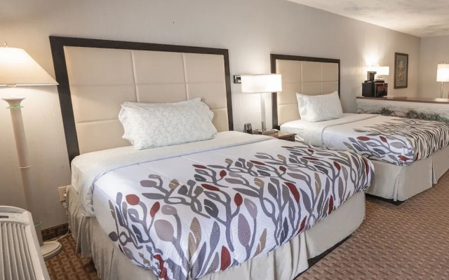 River Oak Inn