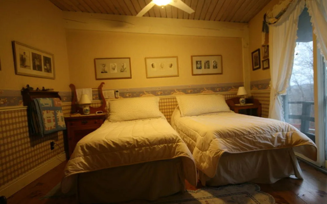 Stouffermill Bed & Breakfast