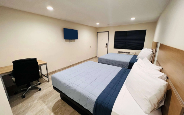 Super 8 by Wyndham Bakersfield CA Near Airport