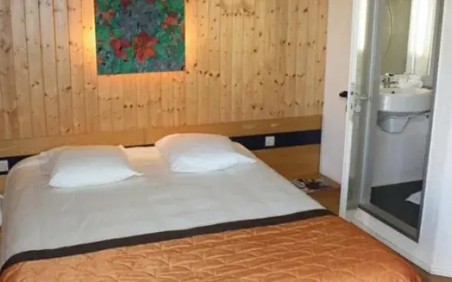 Kyriad Annemasse Hotel