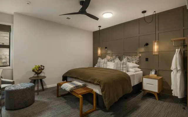 14th Lane Urban Hotel