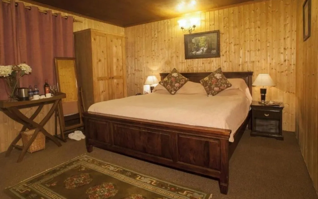 Hotel Nedous