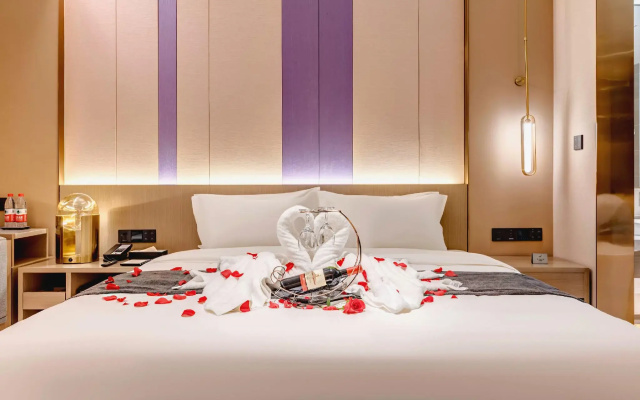 Lavande Hotel (Tianjin Xiaobailou Metro Station Wudao Cultural Tourism Zone)