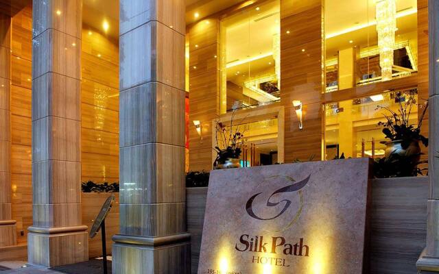 Silk Path Hotel Hanoi вид на фасад