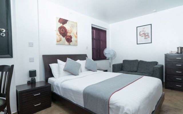 OYO ATZ and H Hotel