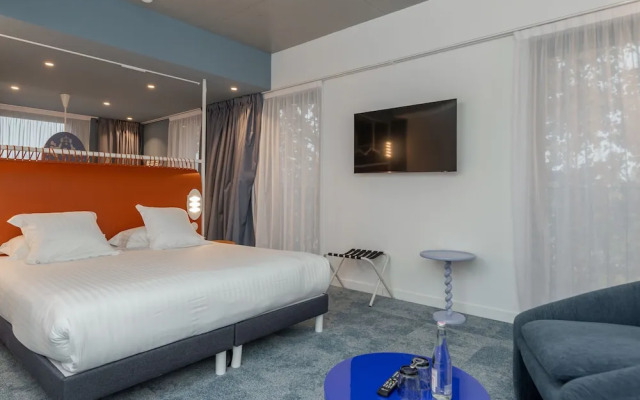 The Ruck Hotel