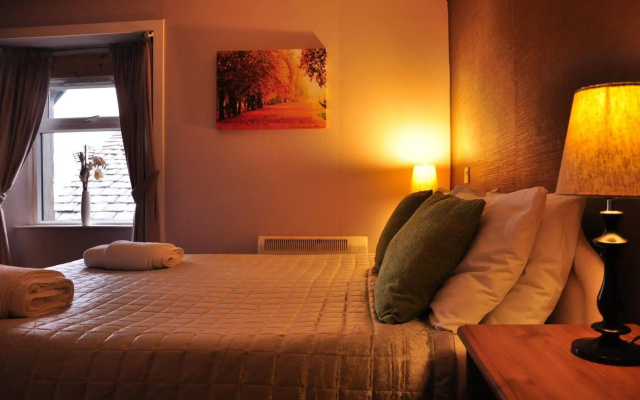 Ben Lawers Hotel