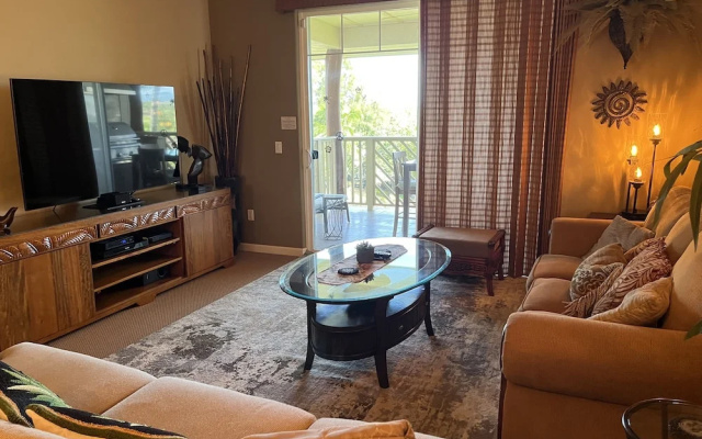 Waikoloa Beach S E32 2 Bedroom Condo by RedAwning