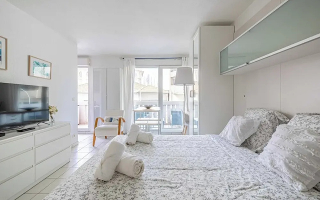 Charming Studio With Balcony & Pool -heart of Nice