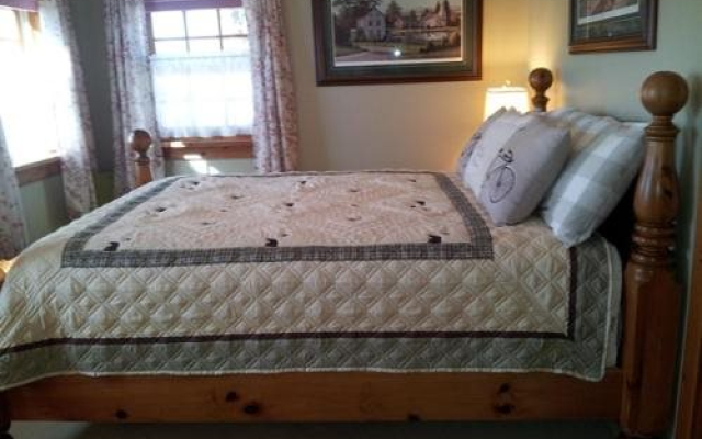 The Porch and Pillow