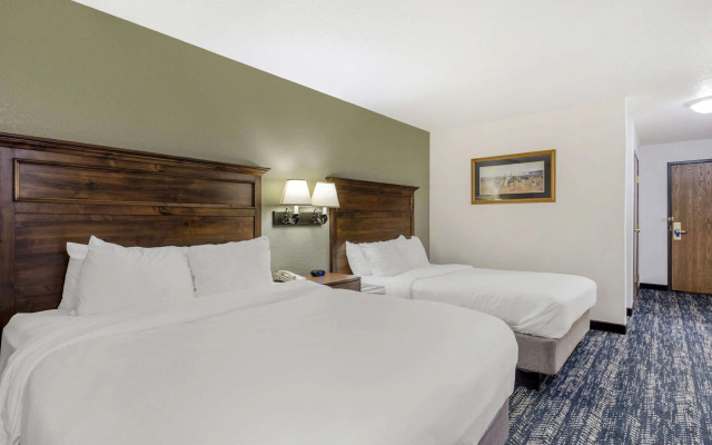 Comfort Inn & Suites Mt. Rushmore