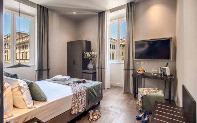 Hotel 77