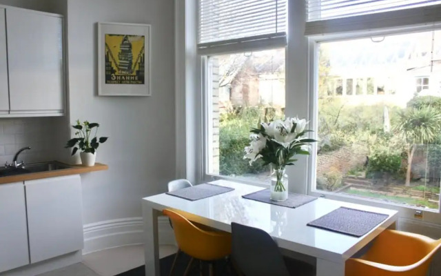 Stylish 1 Bedroom Flat in the Heart of Hove