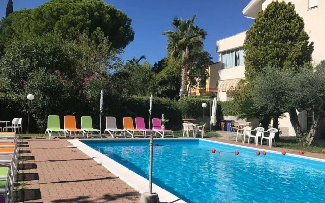 Loano Apartment With Pool for 6