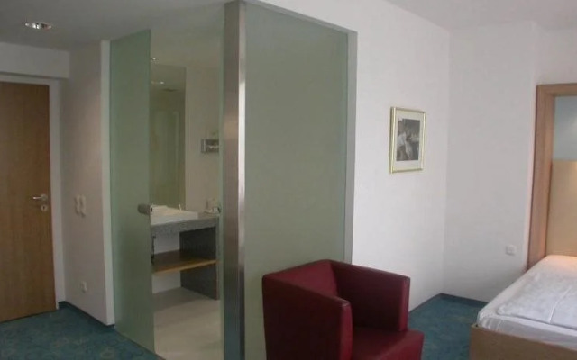 Dom Hotel