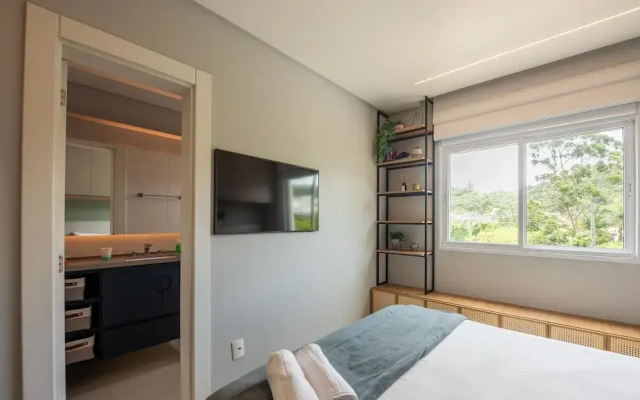 Apt w/ BBQ & Balcony, 230m From the Beach Epd0202