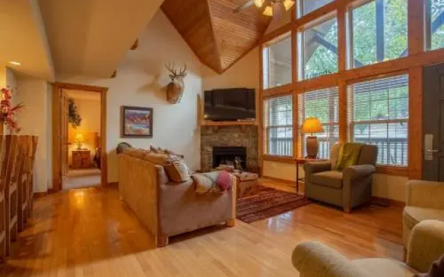 Serenity Lodge Home