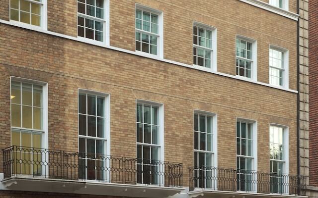 Отель SACO Bloomsbury - Tavistock Place вид на фасад