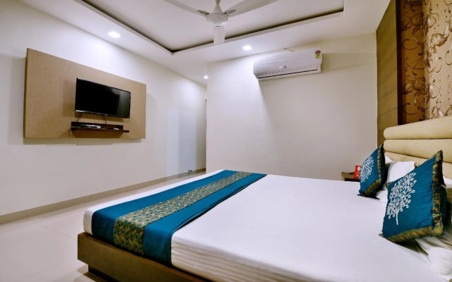OYO 4119 Hotel King Palace