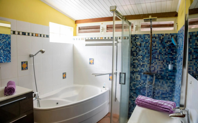 Holiday, Villa au cœur de la Guadeloupe