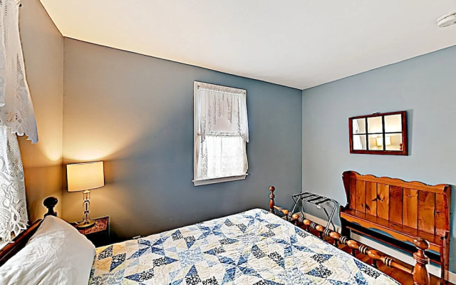 Oceanview Buzzards Bay Getaway by RedAwning