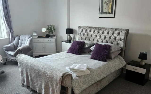 Seaview 2 Double bed Apartment 2nd Floor