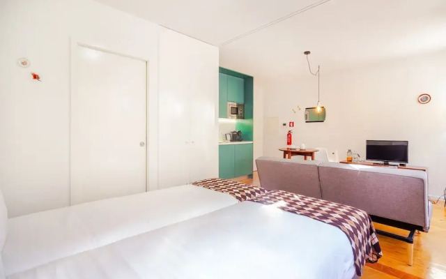 Central Porto Apartment With Balcony