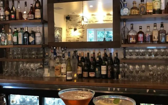 Glen Ellen Inn