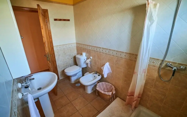 Spacious Holiday Home in La Oliva