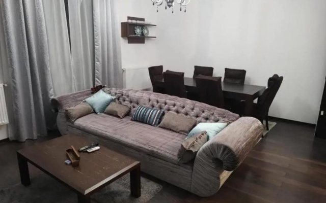 Unique's Apartment