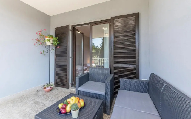 Nice Apartment in Pula With Wifi and 2 Bedrooms