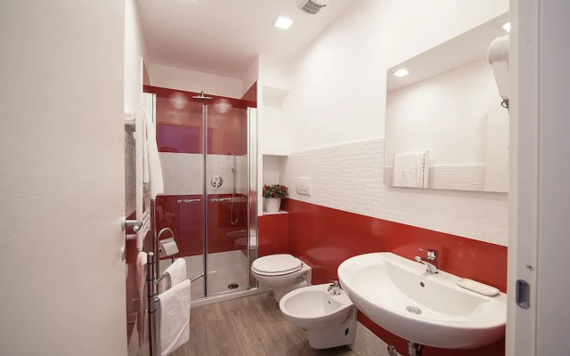 Sorrento Charm BB