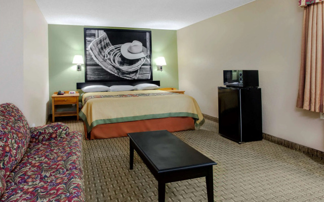 Super 8 by Wyndham Sherman