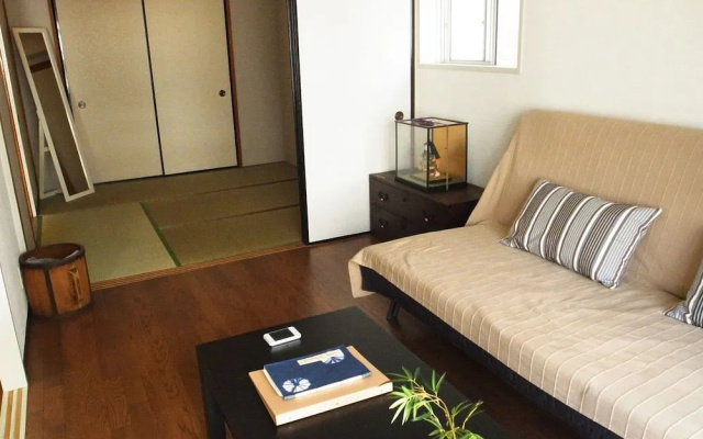 Asayake Apartment